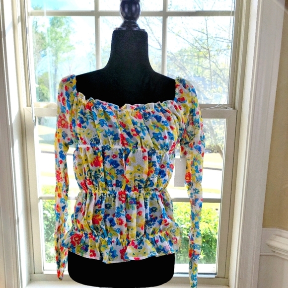 **NWT** True Destiny Pesant ruffle floral top‎ - Picture 1 of 8